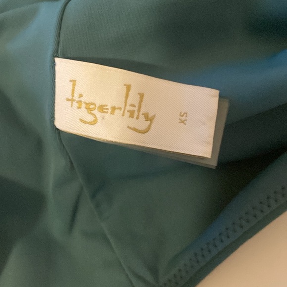 Tigerlily Bathing Suit NWOT Malachite Teal - Picture 4 of 7
